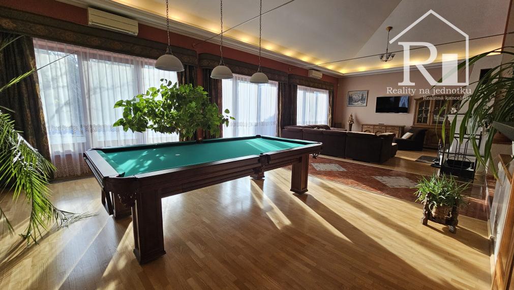 Luxusný 6 izbový rodinný dom - Komfort a štýl v jednom