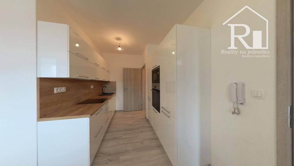 Novostavba - Moderný 3 izbový byt