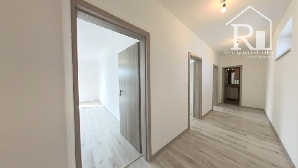 Novostavba - Moderný 3 izbový byt