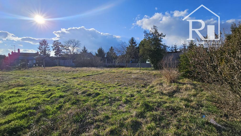 Rekreačná nehnuteľnosť na slnečnom pozemku 1538m2