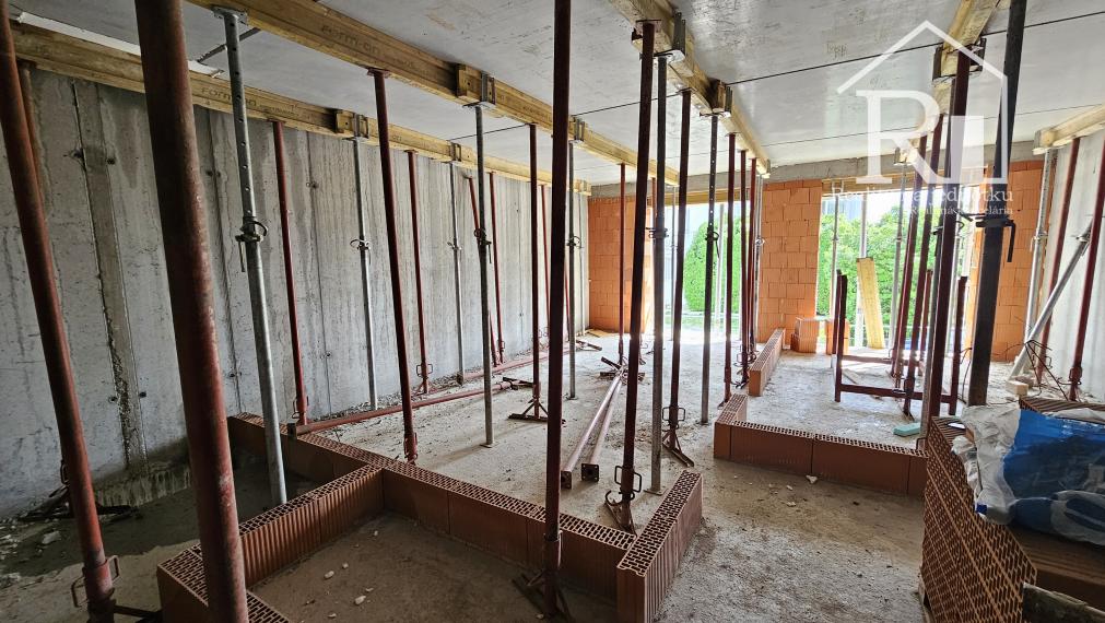 Na predaj 2 izbový byt za bezkonkurenčnú cenu!