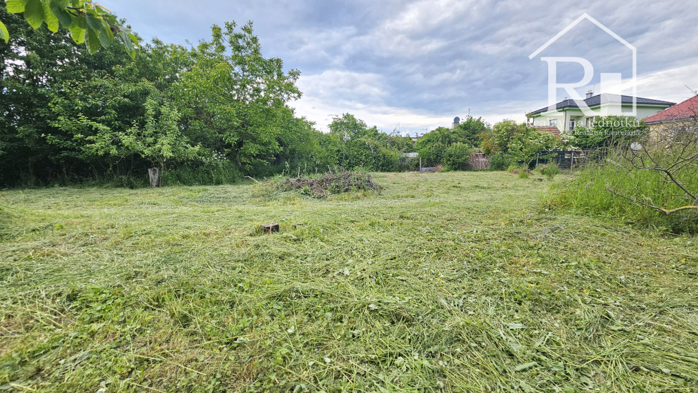 Predaj domu s pozemkom 1739 m² – Trenčín – Biskupice