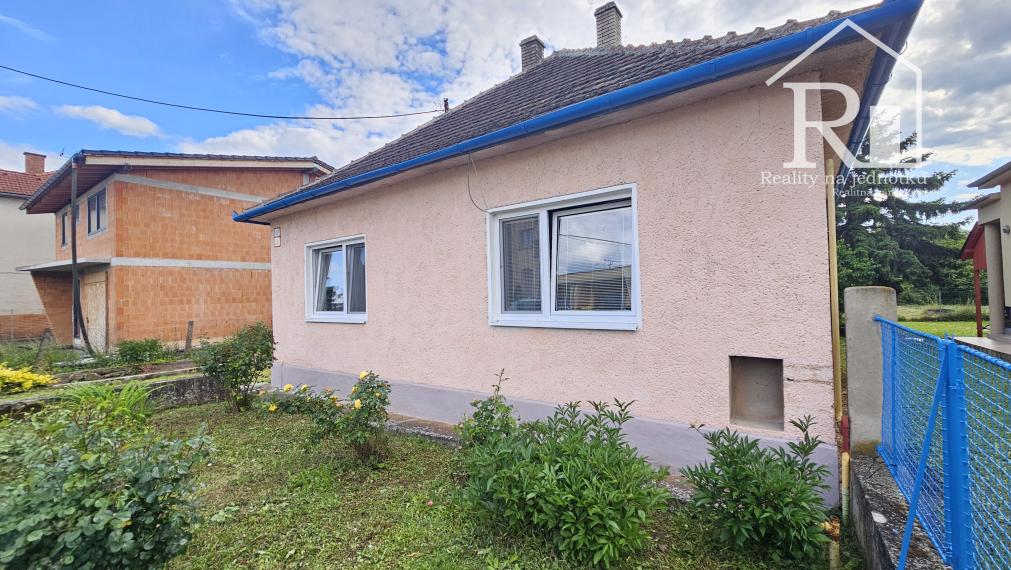 Predaj domu s pozemkom 1739 m² – Trenčín – Biskupice
