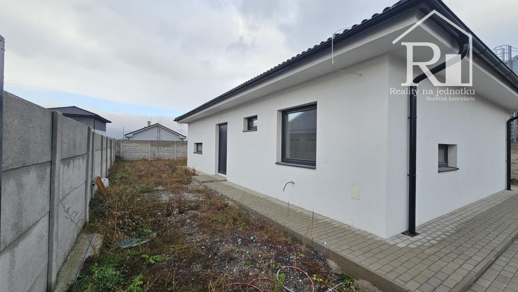 Rodinný dom 4 izbový - novostavba  v Chorvátskom Grobe blízko kaštiela AGÁTKA