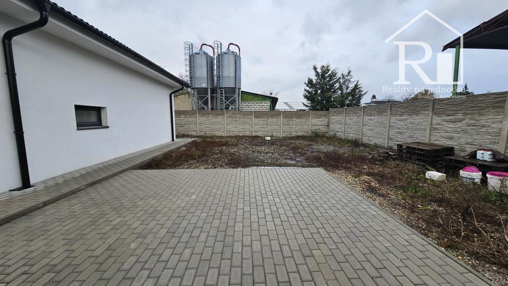 Rodinný dom 4 izbový - novostavba  v Chorvátskom Grobe blízko kaštiela AGÁTKA